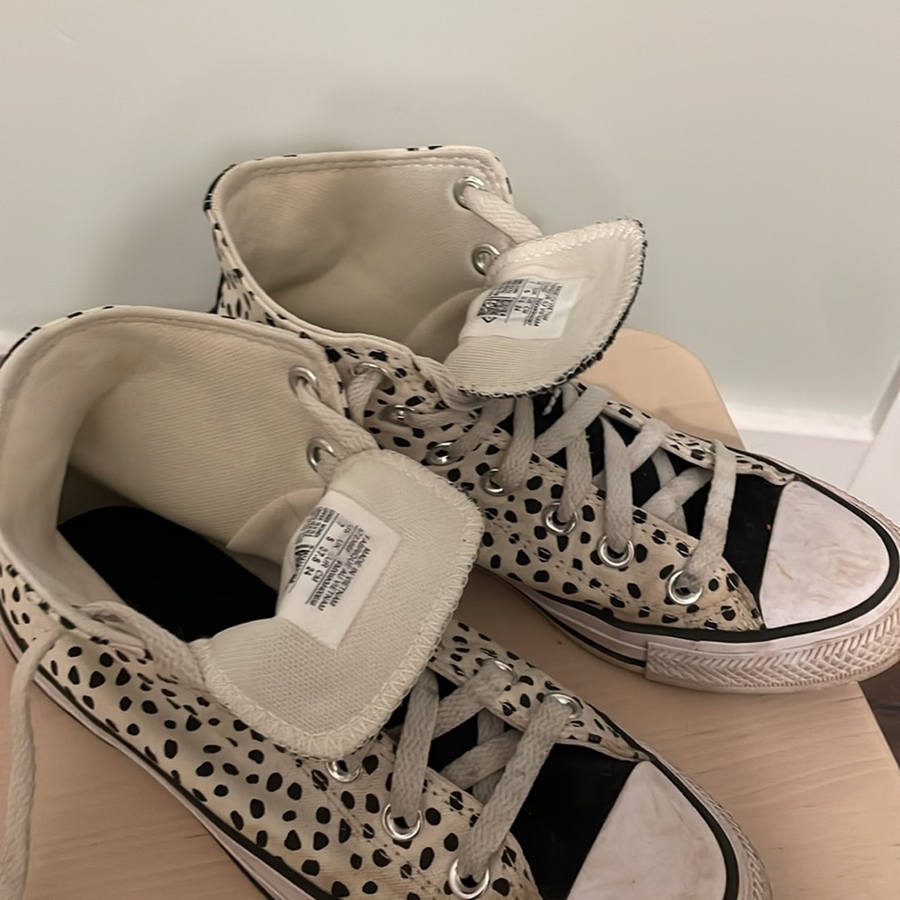 Dotted Converse! - Picture 3 of 5